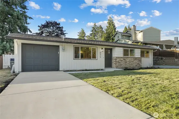 4515 181st Place Sw, Lynnwood, WA 98037