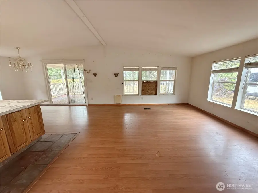 301 N Chinook Avenue, Hoodsport, WA 98548 - Image #3