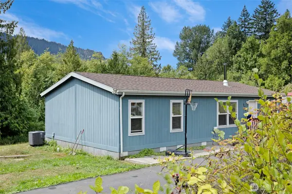 734 Davis Lake Road, Morton, WA 98356