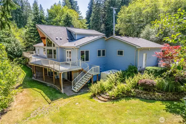 33454 West Shore Dr, Mount Vernon, WA 98274