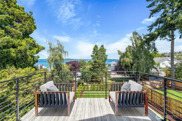 425 Ton-a-wan-da Avenue Ne, Tacoma, WA 98422