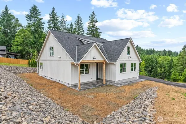 117 Red Hawk Drive, Castle Rock, WA 98611