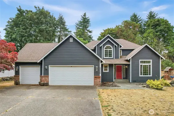 25749 Pyramid Lane Nw, Poulsbo, WA 98370