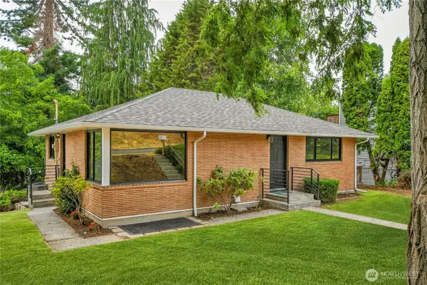 22039 S 16th Avenue, Des Moines, WA 98198