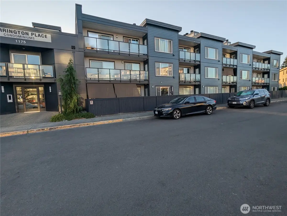 1175 Harrington Place Ne #305, Renton, WA 98056 - Image #1