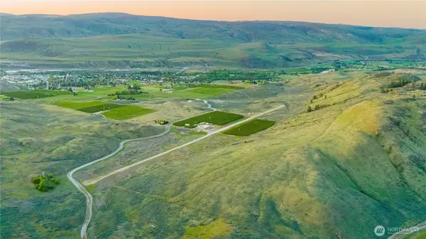 81 B E Dry Coulee Road, Okanogan, WA 98840