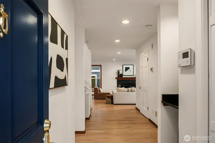 8533 NE Juanita Drive, Kirkland, WA 98034 - Image #3