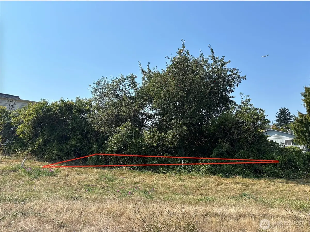 5943 29th Ave S, Seattle, WA 98108 - Image #1