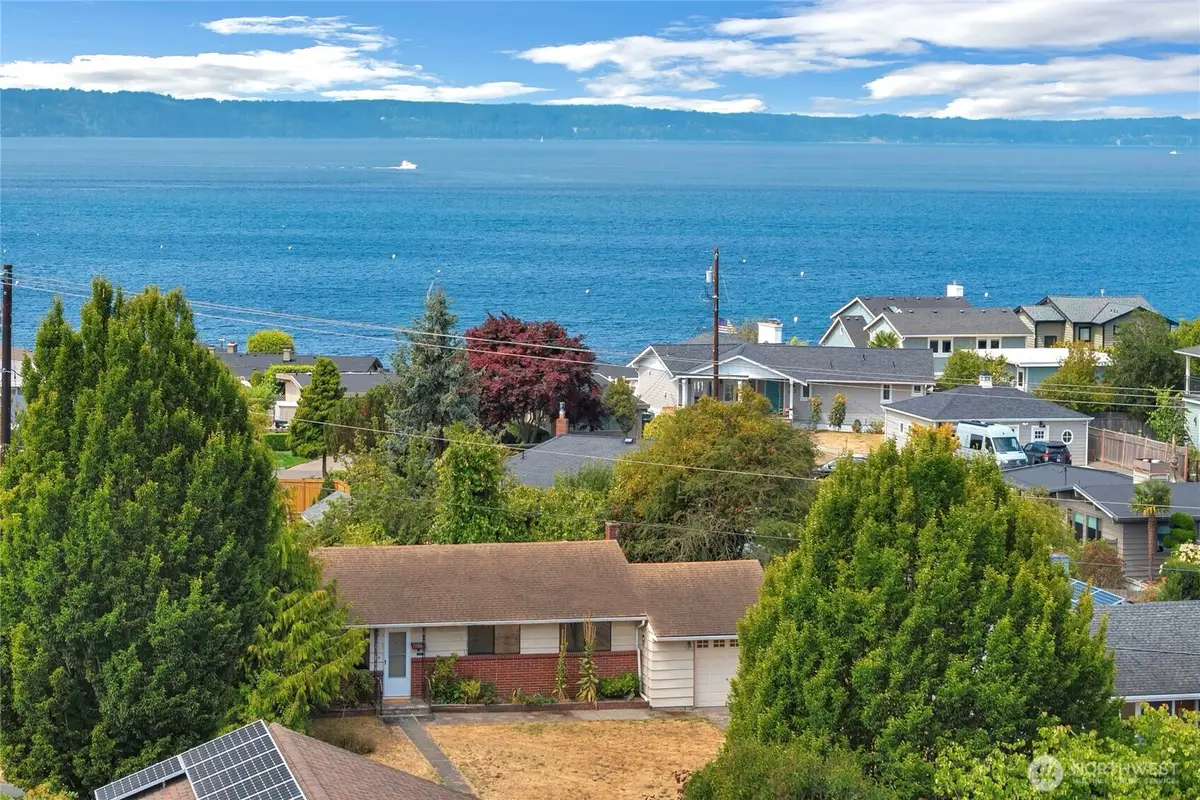 611 3rd Avenue N, Edmonds, WA 98020 - Image #1