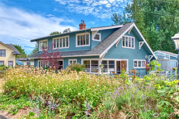 1379 Gulf Road, Point Roberts, WA 98281