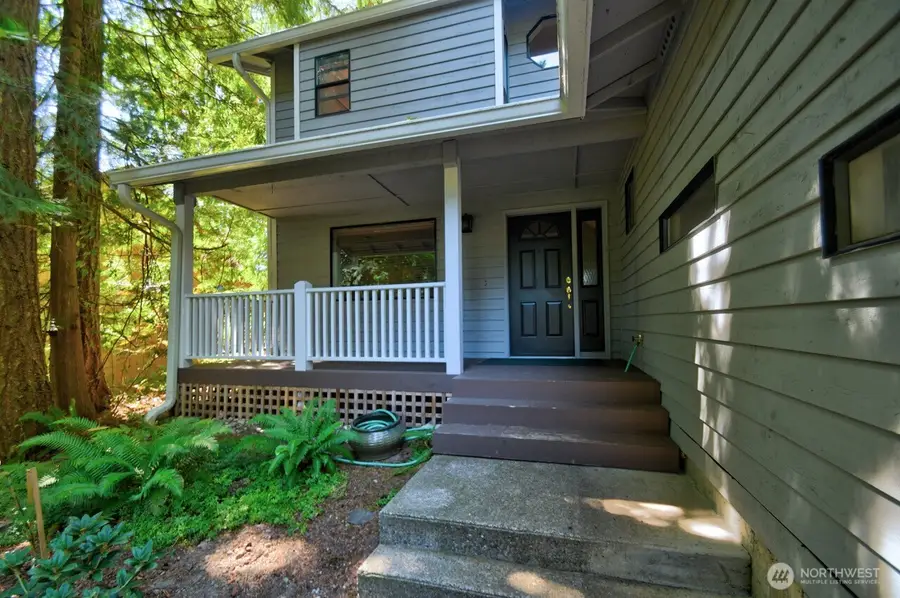 8747 Laguna Drive Sw, Olympia, WA 98512 - Image #2