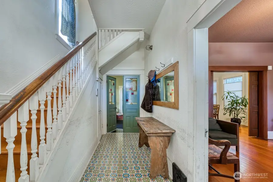 618 S 15th, Tacoma, WA 98405 - Image #2