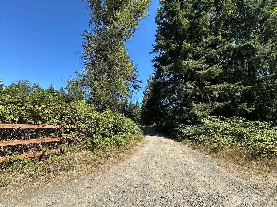 18646 Byers Road Se, Maple Valley, WA 98038 - Image #2