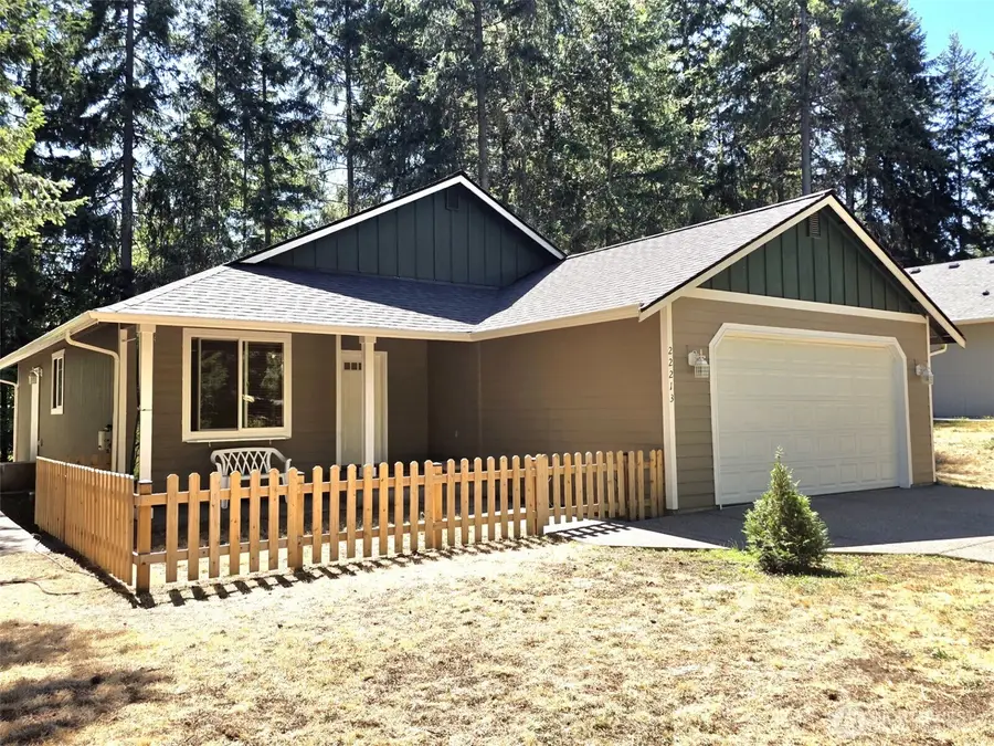 22213 N Clear Lake Boulevard Se, Yelm, WA 98597 - Image #2