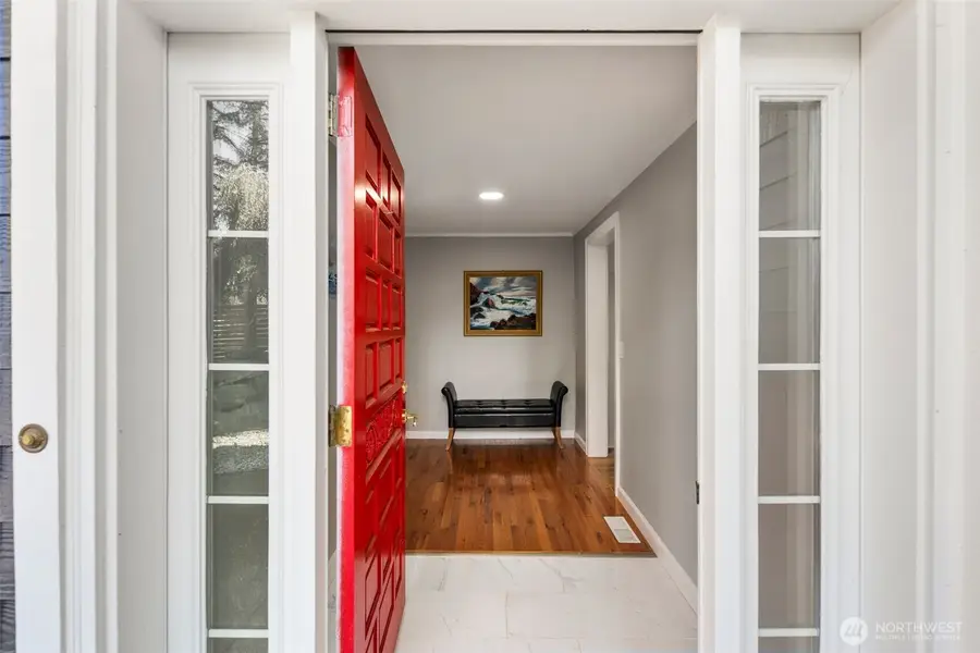 5858 156th Avenue Ne, Redmond, WA 98052 - Image #3