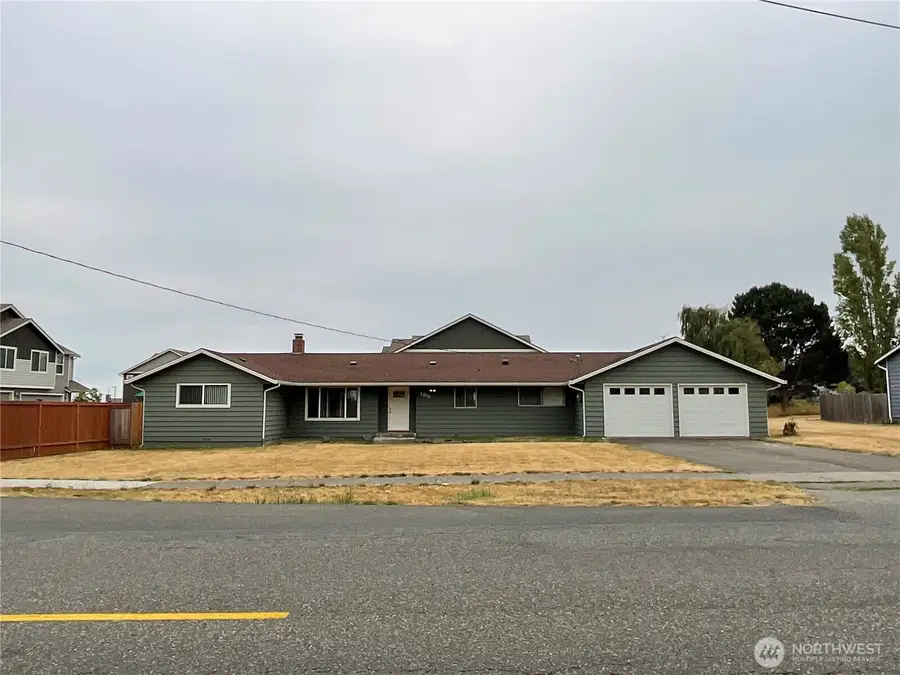 185 SW 3rd Street, Oak Harbor, WA 98277 - Image #2