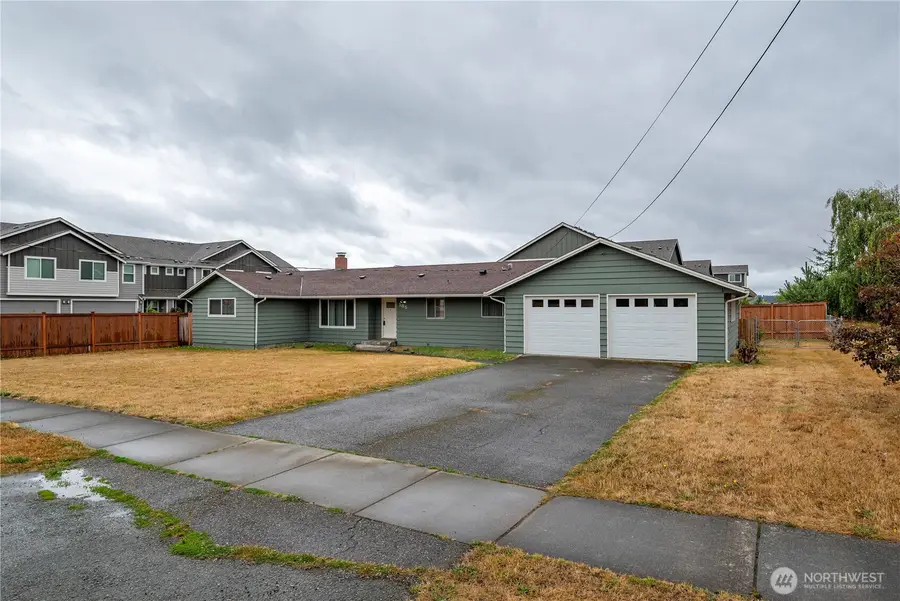 185 SW 3rd Street, Oak Harbor, WA 98277 - Image #3