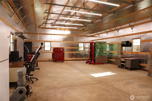 181 S 2nd St, Buckley, WA 98321