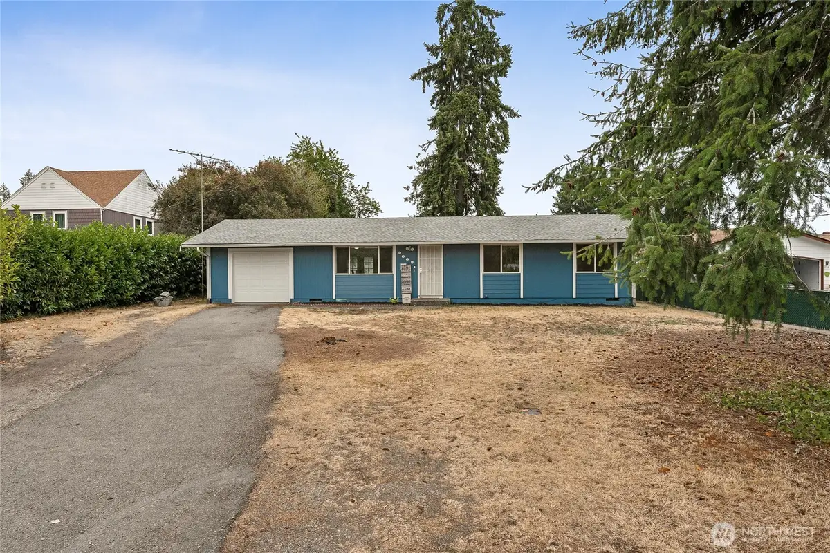 9008 Wildwood Avenue Sw, Lakewood, WA 98498 - Image #1