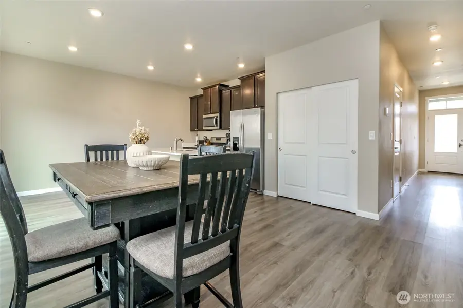 106 Mcneal Avenue, Bremerton, WA 98312 - Image #3