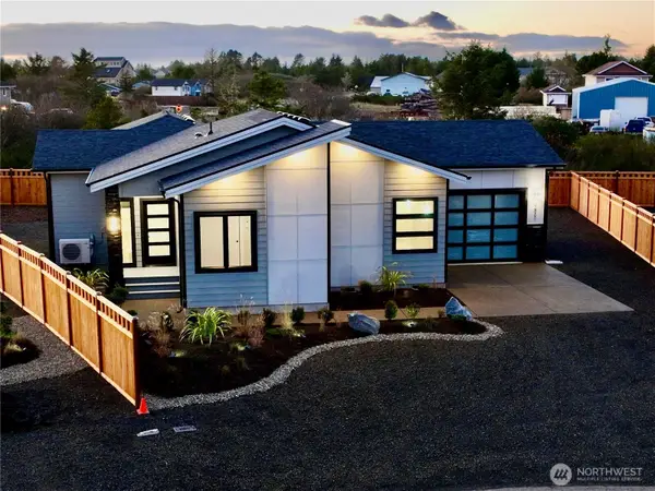 996 Alida Court Se, Ocean Shores, WA 98569