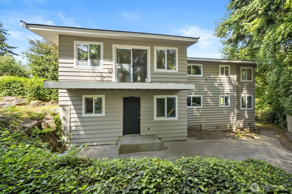 9528 9th Avenue Nw, Seattle, WA 98117 - Image #1