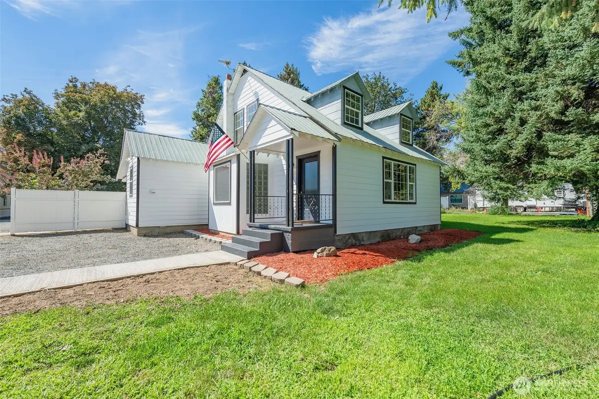 5903 Pioneer Drive, Cashmere, WA 98815 - Image #1