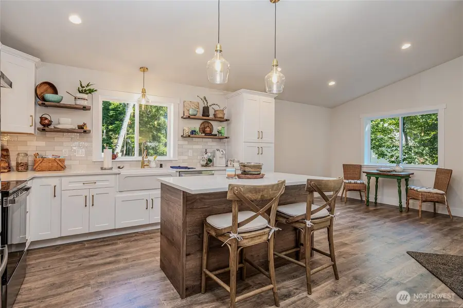 360 Lake View Loop Ne, Ocean Shores, WA 98569 - Image #3