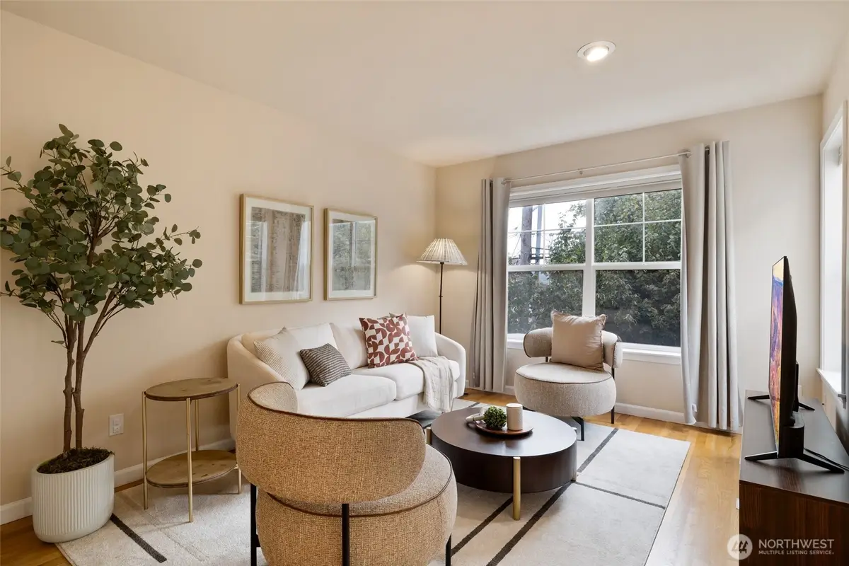 1512 NW 57th St #B, Seattle, WA 98107 - Image #1