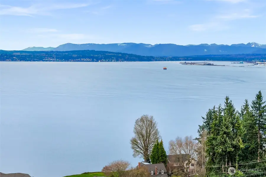 2126 W Mukilteo Boulevard, Everett, WA 98203 - Image #3