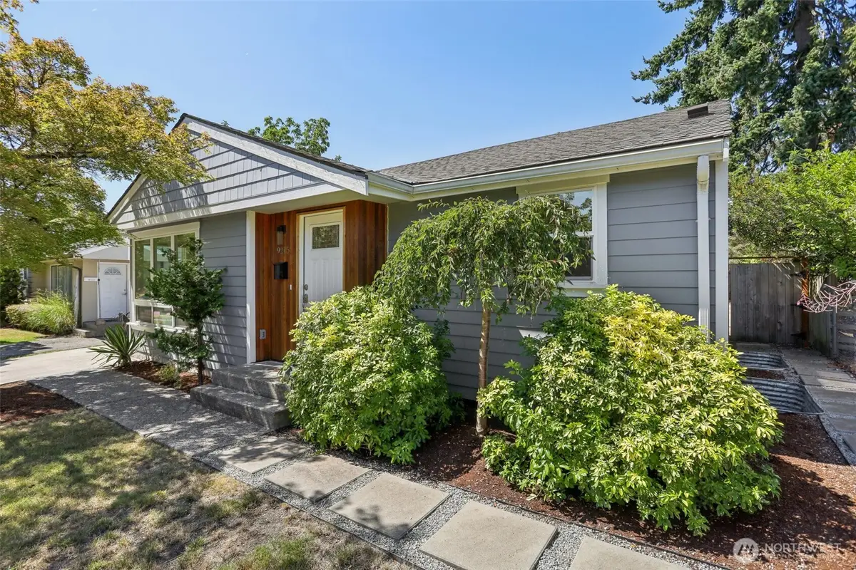 9215 30th Ave Sw, Seattle, WA 98126 - Image #1