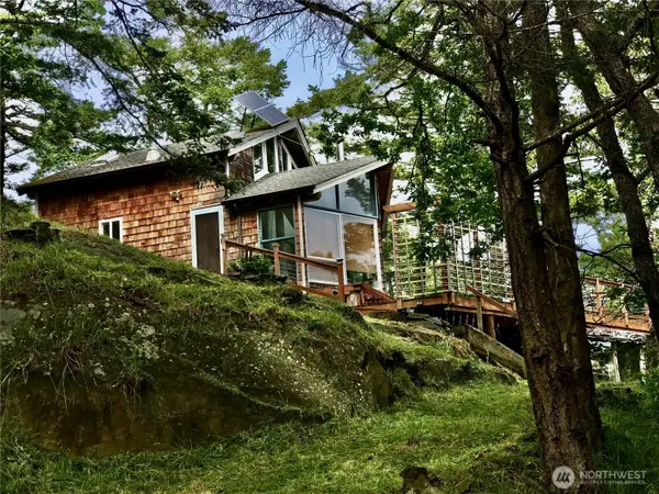 177 Vista Place, Stuart Island, WA 98250