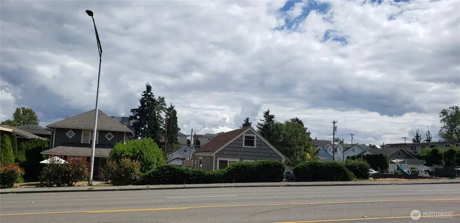 3405 Rucker Avenue, Everett, WA 98201 - Image #2