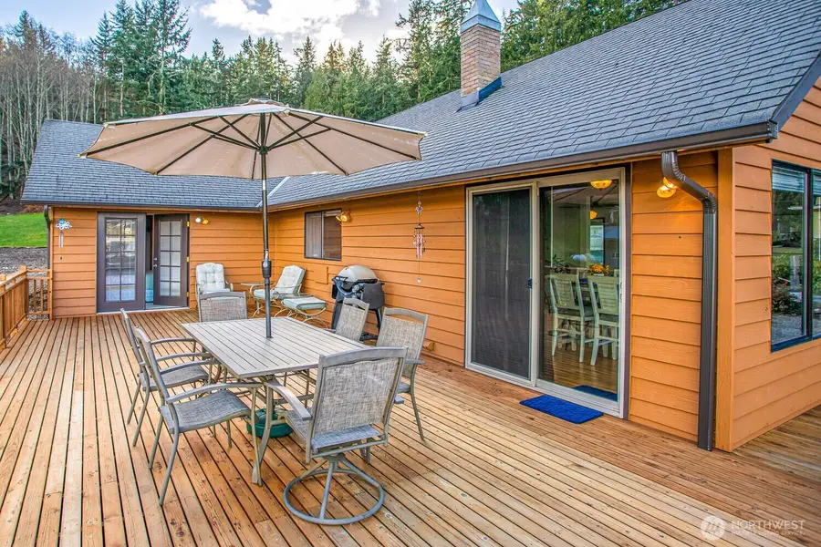 285 Cornet Bay Road, Oak Harbor, WA 98277 - Image #3