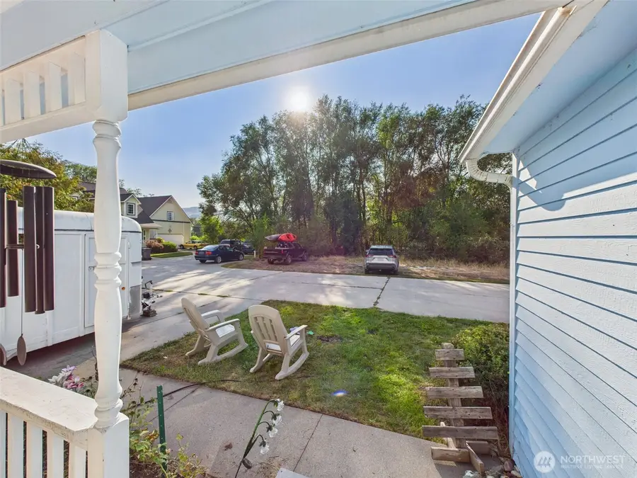 416 5th Avenue, Oroville, WA 98844 - Image #2