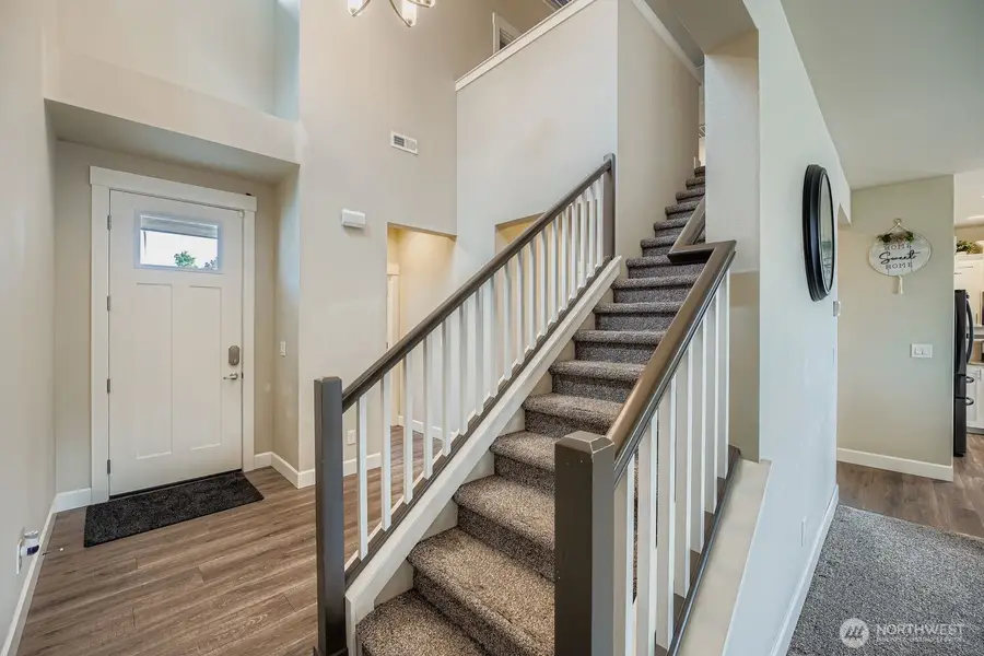 678 7th Street Ne, Auburn, WA 98002 - Image #2