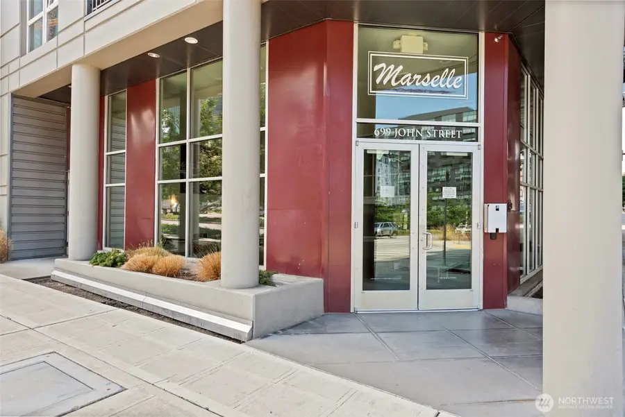699 John St #517, Seattle, WA 98109 - Image #2
