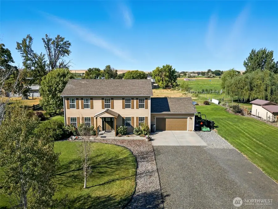 49 Sierra Lane, Touchet, WA 99360 - Image #2