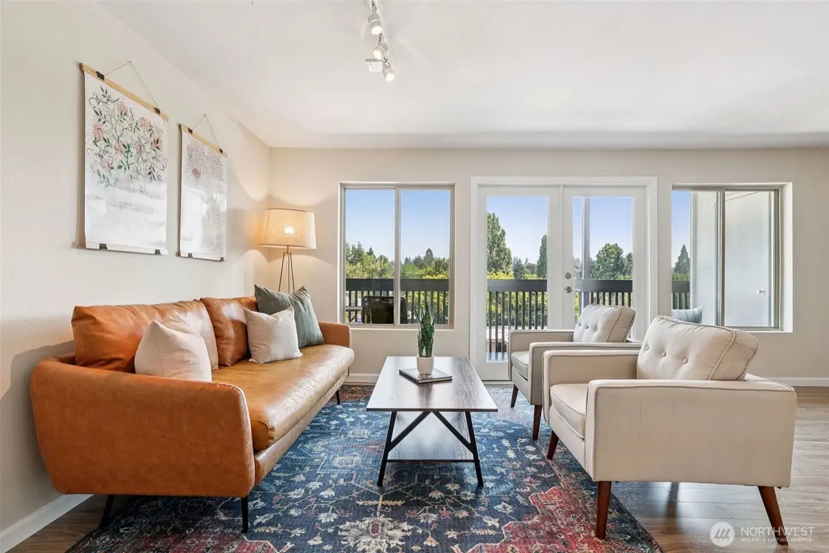 7064 35th Avenue Ne #23, Seattle, WA 98115 - Image #1