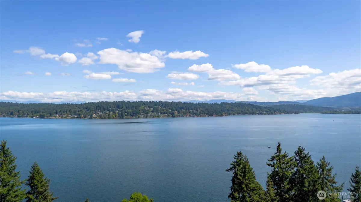 2500 171st Avenue Se, Bellevue, WA 98008 - Image #1