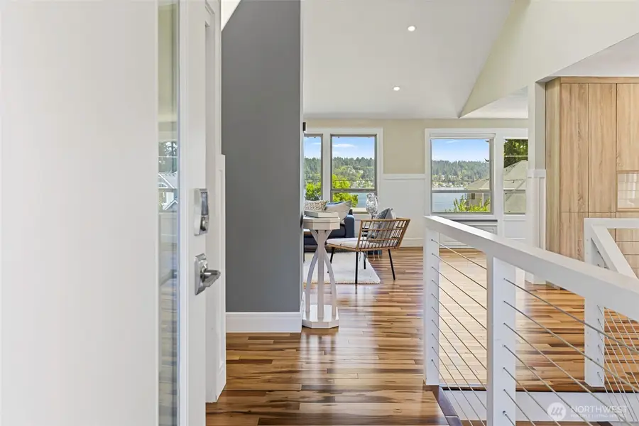 2500 171st Avenue Se, Bellevue, WA 98008 - Image #2