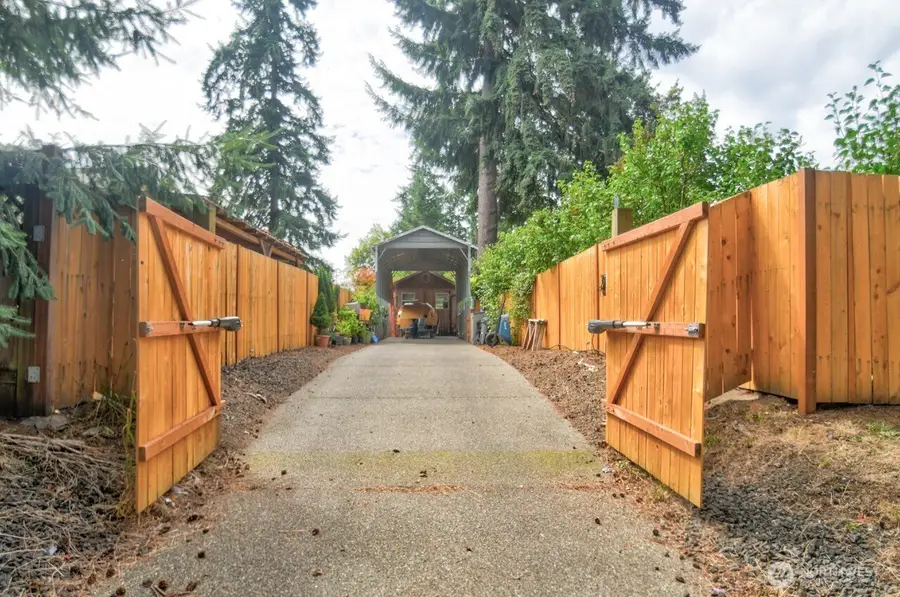 610 Cougar Street Se, Lacey, WA 98503 - Image #3