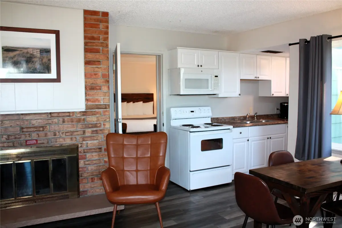 710 S Hancock Avenue #102&3, Westport, WA 98595 - Image #1