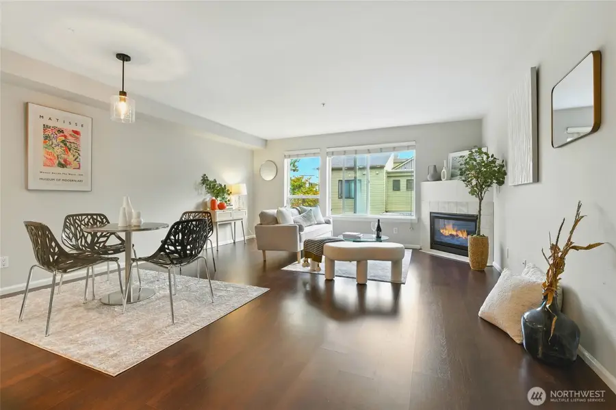 559 Mcgraw Street #204, Seattle, WA 98109 - Image #2