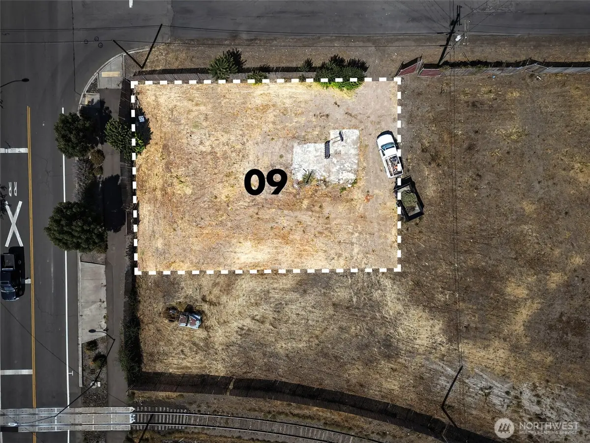 1042 N 13th Street, Walla Walla, WA 99362 - Image #1