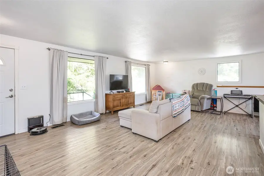 210 E Seventh Street, Waitsburg, WA 99361 - Image #2