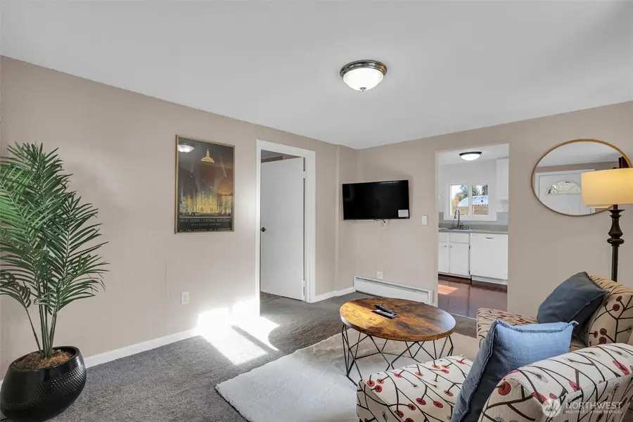 16030 15th Avenue Sw, Burien, WA 98166 - Image #3