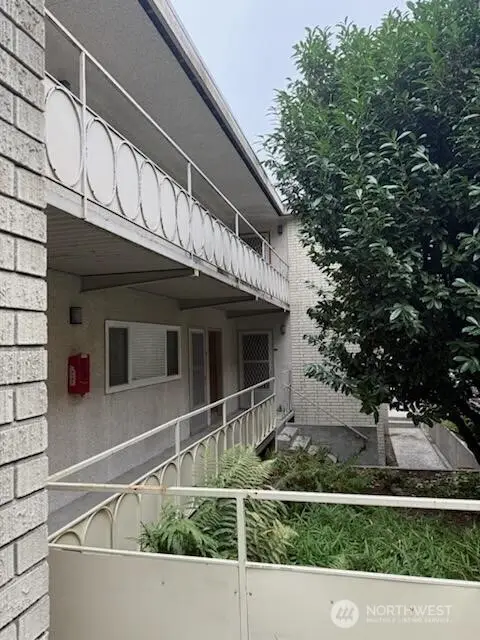 3845 34th Avenue W, Seattle, WA 98199