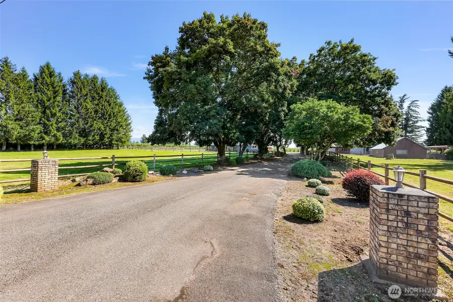 271 E Bartlett Road, Lynden, WA 98264 - Image #3