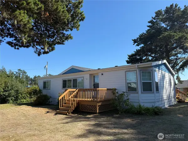 1214 50th Place, Seaview, WA 98644